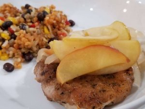 Savory Pork Chops with Apples: A Weeknight Favorite
