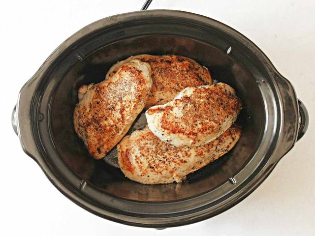 Slow Cooker Lemon Garlic Chicken step 4