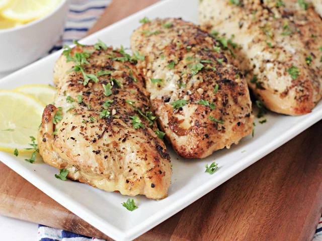 Slow Cooker Lemon Garlic Chicken
