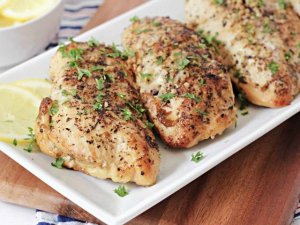 Slow Cooker Lemon Chicken: A Simple Weeknight Dinner Solution